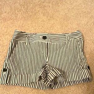 Express Shorts Size 0 Black and White Stripe